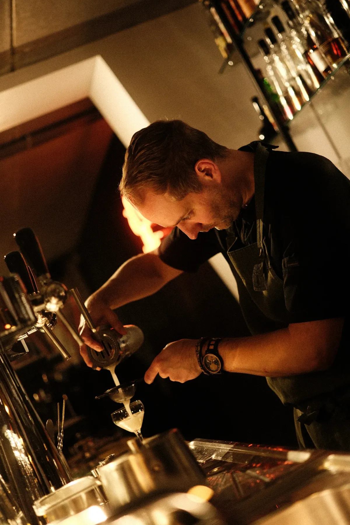 Dinner at Six foto 3