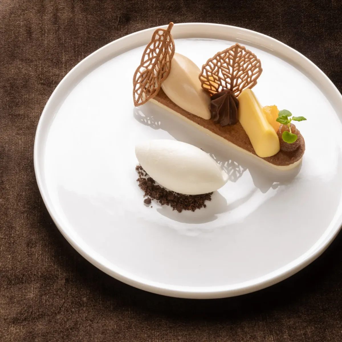 The Black Tie foto 4